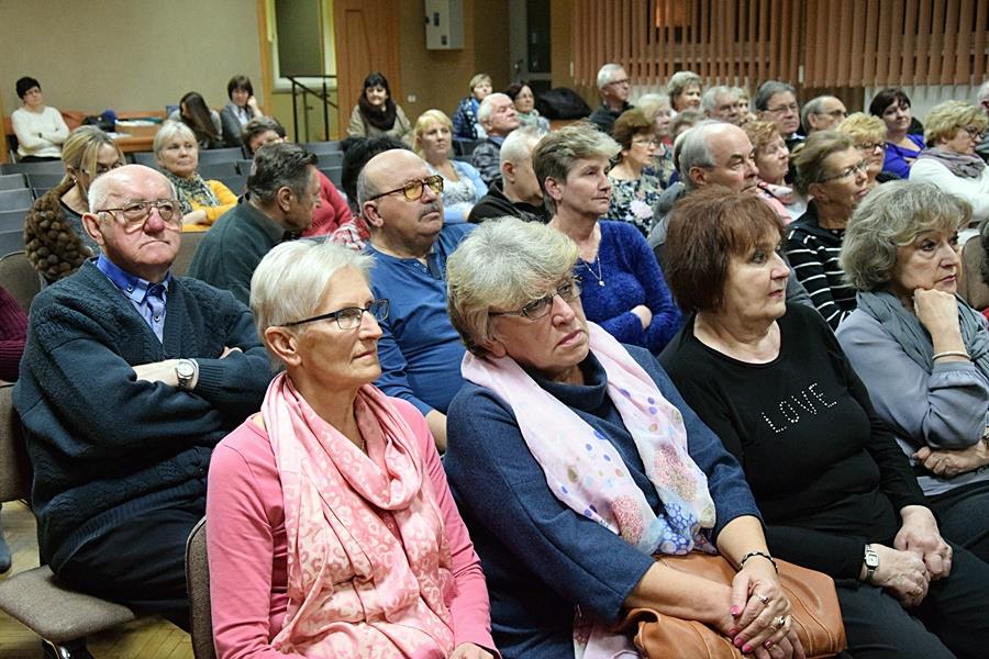 Z Wysp Salomona do Strzałkowa