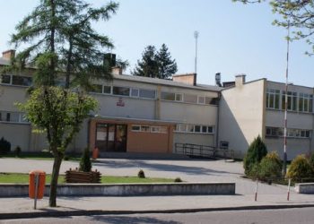 Brakło kasy na remont szkoły