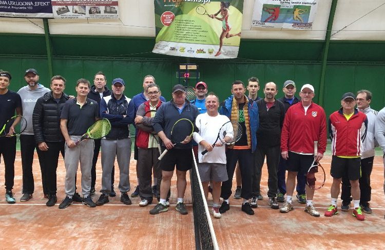 Atmosfera z naciskiem na sportową…