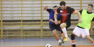 Meble Mikołajczyk otwierają tabelę