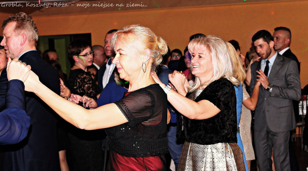 Bal w Rozalinie. Bawili się ze szkołą w Koszutach