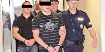 Napadli na księdza. Jeden już wyszedł, drugi nadal siedzi