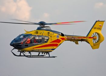 Tragedia na polu. Rozrzutnik wciągnął mężczyznę