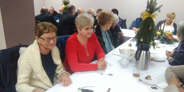 Wigilia czlonków Klubu Seniora w Cieninie Zabornym