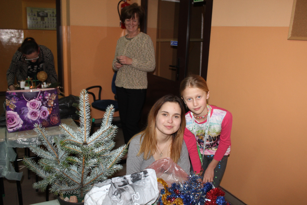 W Kotuni rodzinnie robili stroiki