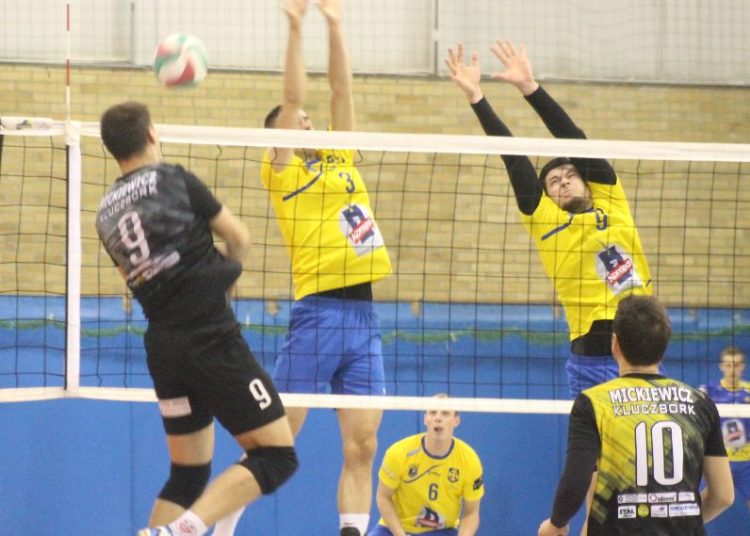 Mickiewicz z kompletem punktów