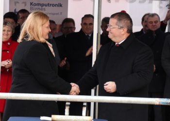 Rozbudowa szpitala: Wmurowali kamień węgielny FILM