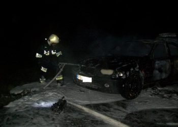 W nocy społonął samochód