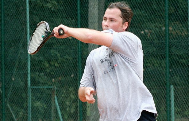 Sprawozdawczo-wyborcze tenisistów STT