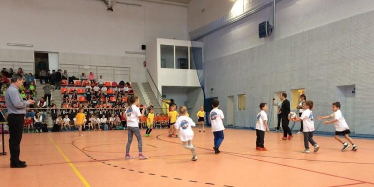 Giewartów zdominował zmagania. Zobacz zdjęcia