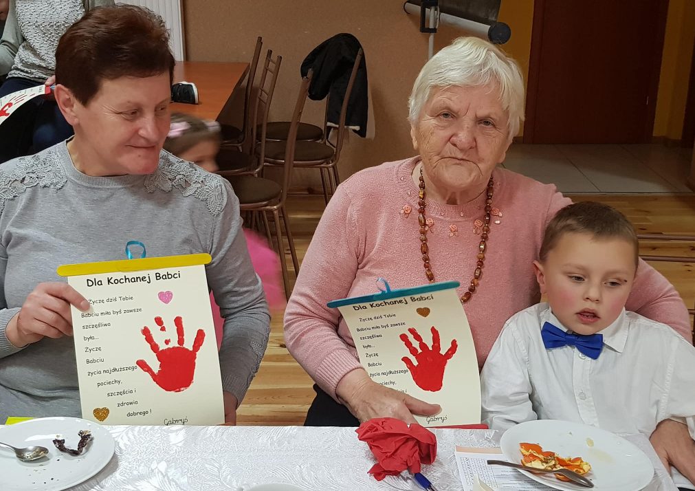 Dzień Babci i Dziadka w Piotrowicach ZDJĘCIA