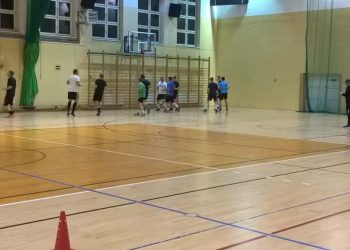 Ruszają piłkarskie przygotowania. ZKS z nowym trenerem