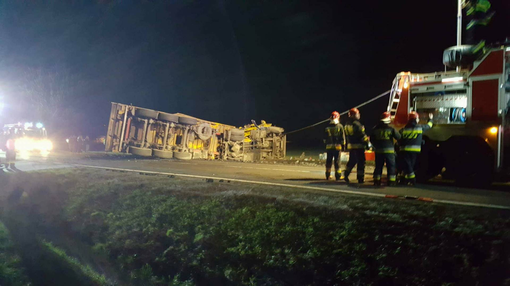 Tony węgla zablokowały drogę. Uważajcie