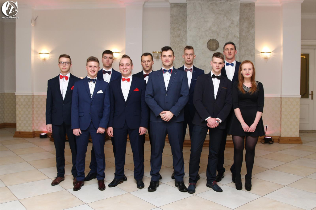 Studniówka Zawodówki ZDJĘCIA GRUPOWE