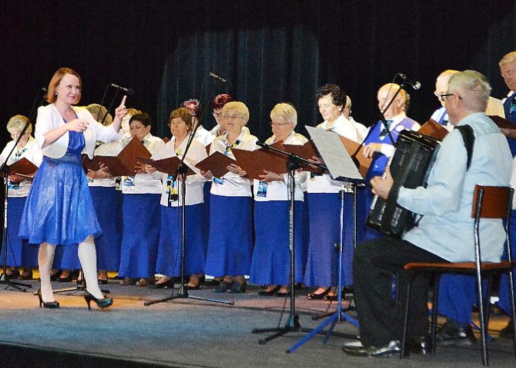 Tysiące na stroje dla chóru