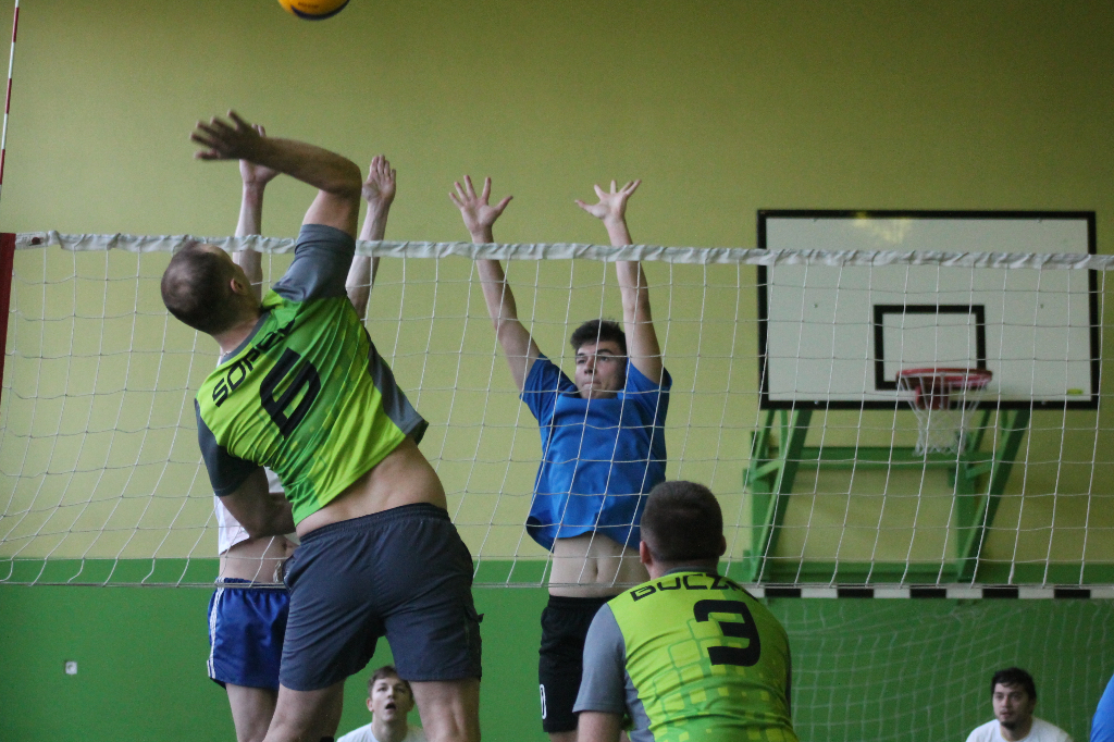 Siatkarski początek roku