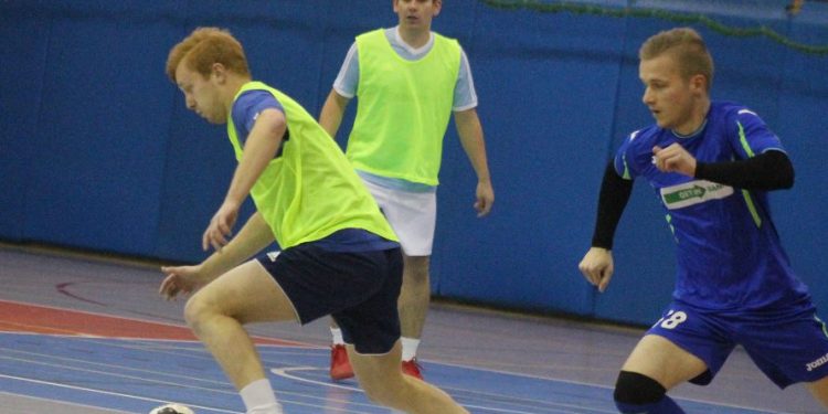 SLF Siedem meczy od mistrzostwa