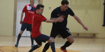 SLHPN Porażki liderów, pierwsza wygrana Stolarzy