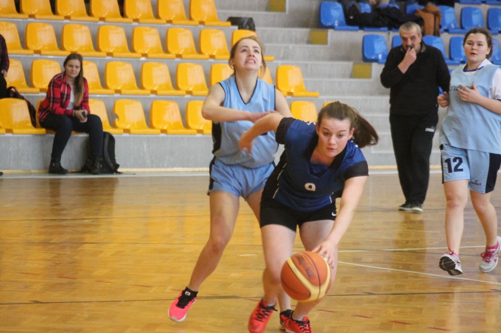 Trzy zespoły walczyły o mistrzostwo Zobacz zdjęcia