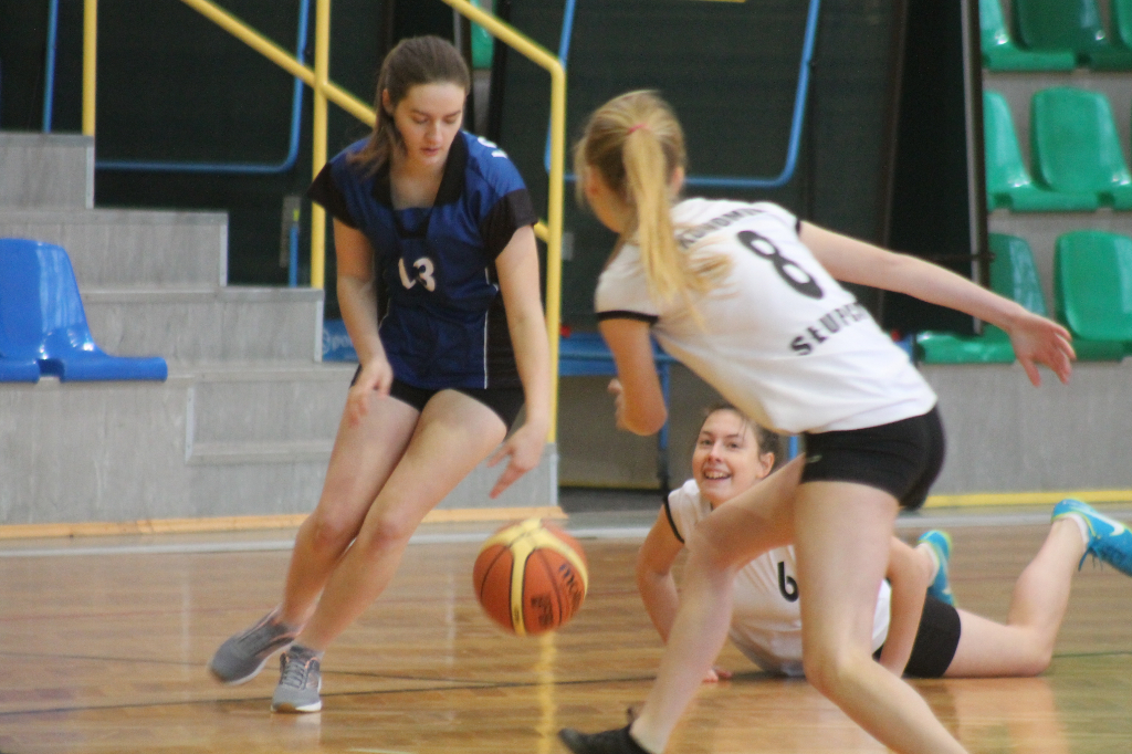 Trzy zespoły walczyły o mistrzostwo Zobacz zdjęcia