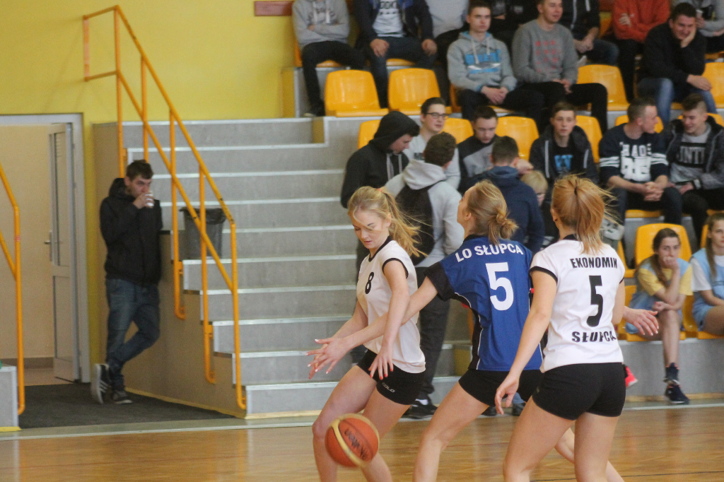 Trzy zespoły walczyły o mistrzostwo Zobacz zdjęcia