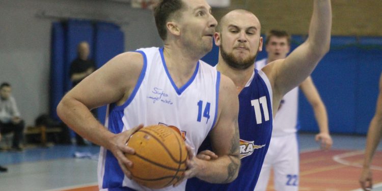 Pyra odjechała na pięćdziesiąt punktów