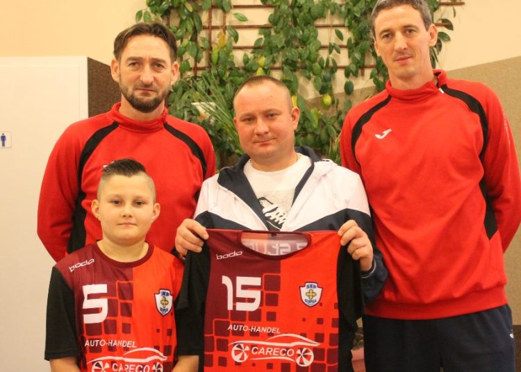 Zagrali w nowym komplecie strojów