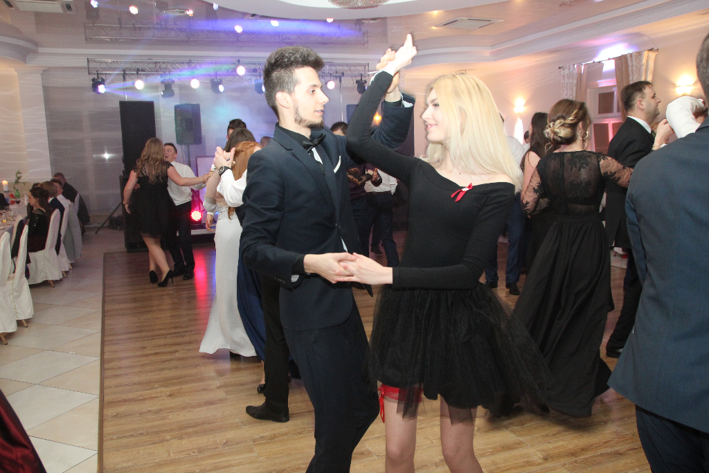 Studniówka Ekonomika. Zobacz zdjęcia