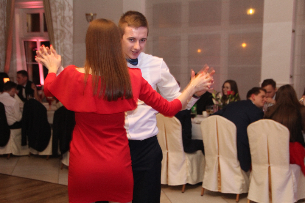 Studniówka Zespołu Szkół Zawodowych ZDJĘCIA