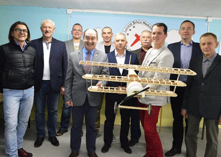 Opanują witkowskie przestworza