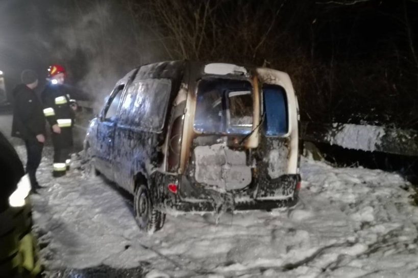 W Żelazkowie spłonął samochód ZDJĘCIA