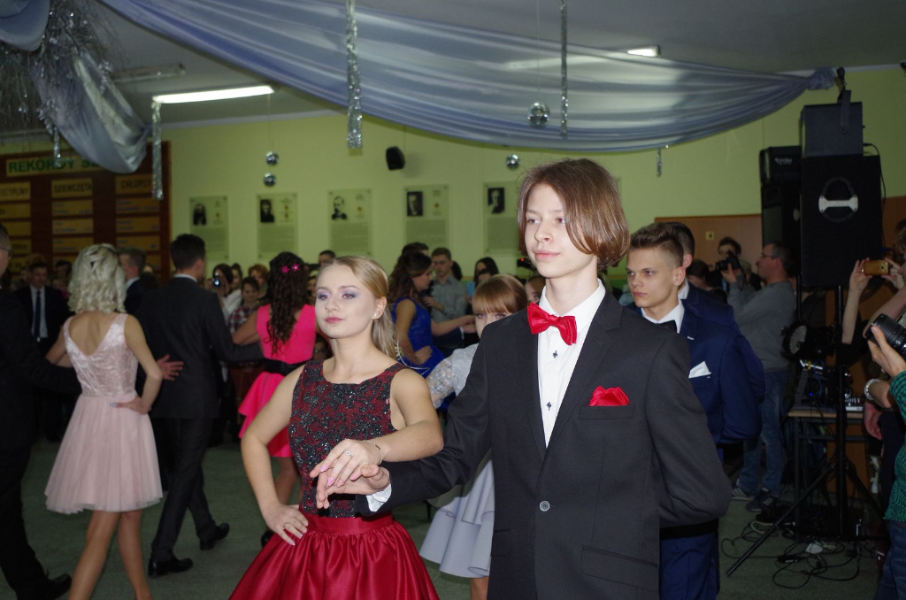 Bal Gimnazjalny w Drążnej. Zobacz zdjęcia