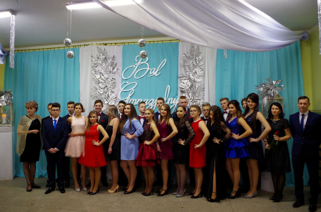 Bal Gimnazjalny w Drążnej. Zobacz zdjęcia