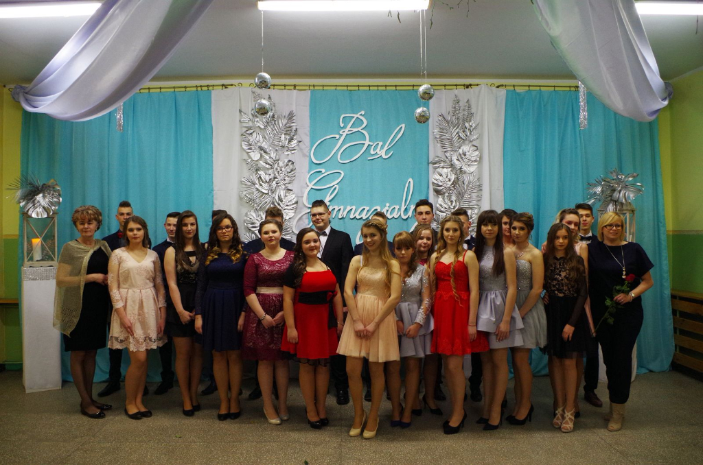 Bal Gimnazjalny w Drążnej. Zobacz zdjęcia