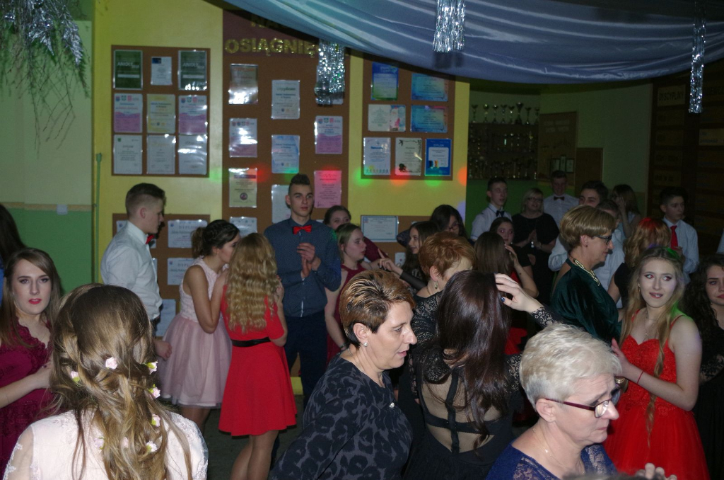 Bal Gimnazjalny w Drążnej. Zobacz zdjęcia