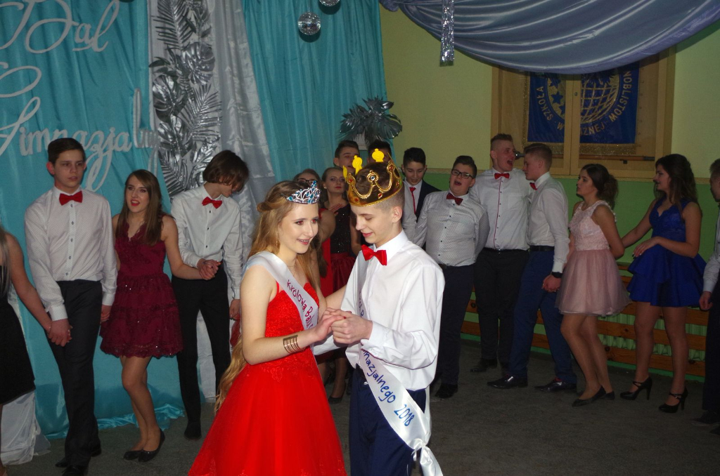 Bal Gimnazjalny w Drążnej. Zobacz zdjęcia