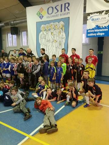 Halowe zmagania piłkarskich adeptów