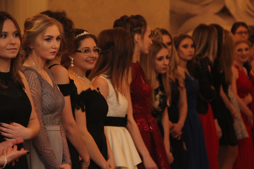 Studniówka Ogólniaka. Zobacz zdjęcia