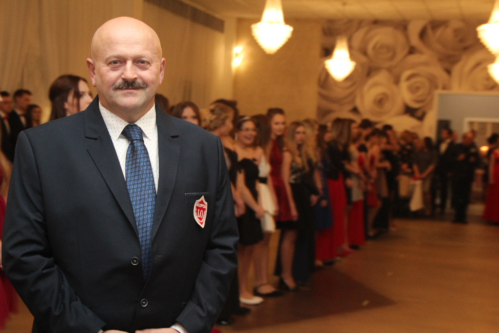 Studniówka Ogólniaka. Zobacz zdjęcia