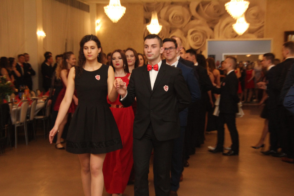 Studniówka Ogólniaka. Zobacz zdjęcia