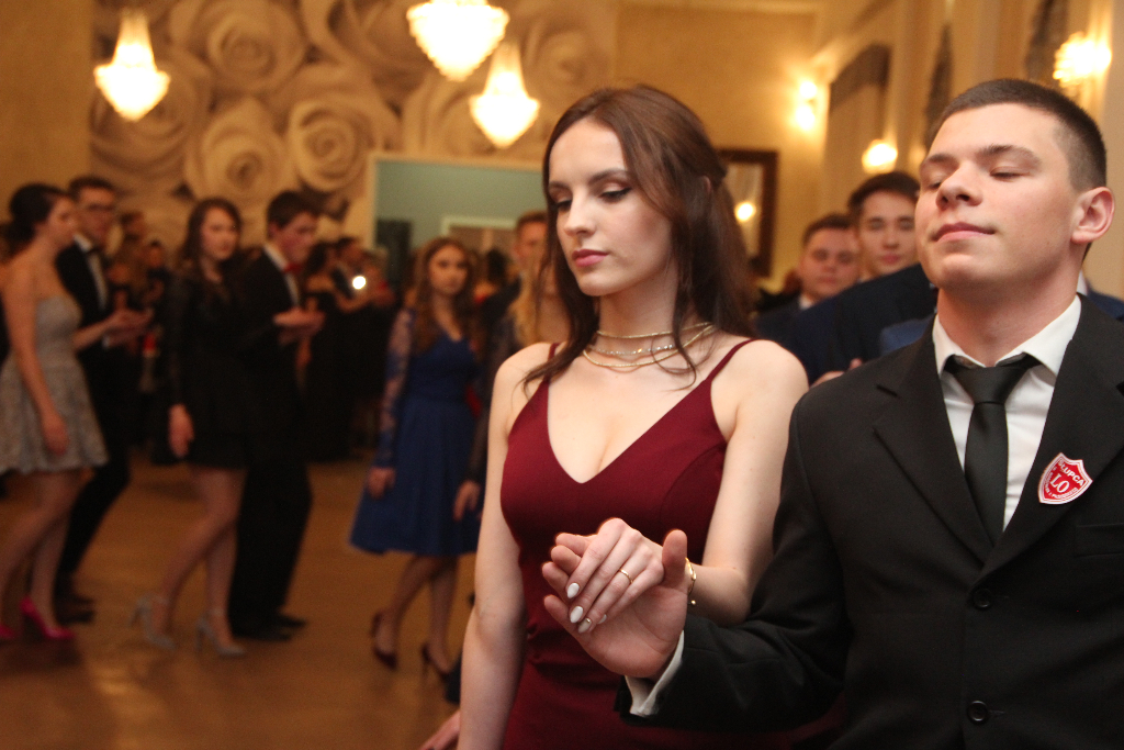 Studniówka Ogólniaka. Zobacz zdjęcia