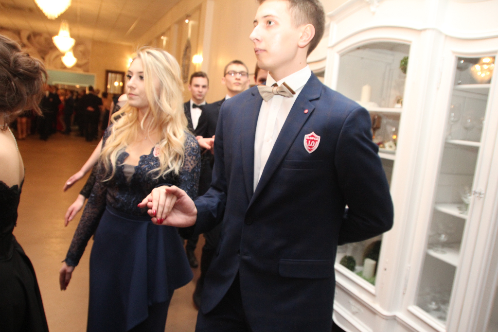 Studniówka Ogólniaka. Zobacz zdjęcia