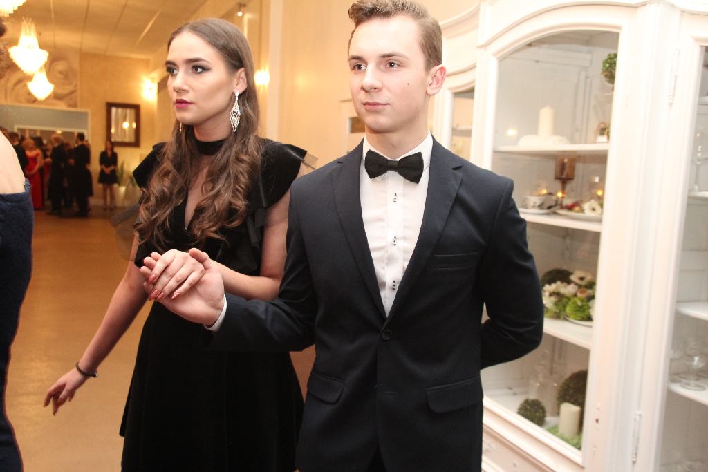 Studniówka Ogólniaka. Zobacz zdjęcia