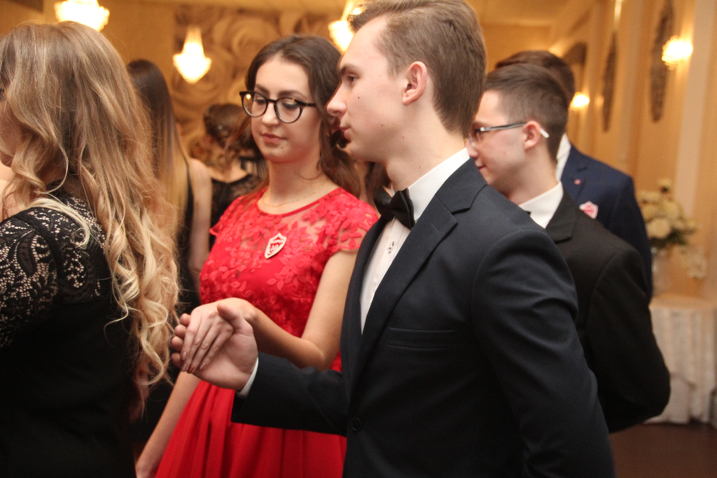 Studniówka Ogólniaka. Zobacz zdjęcia