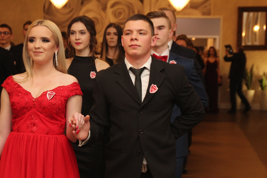 Studniówka Ogólniaka. Zobacz zdjęcia