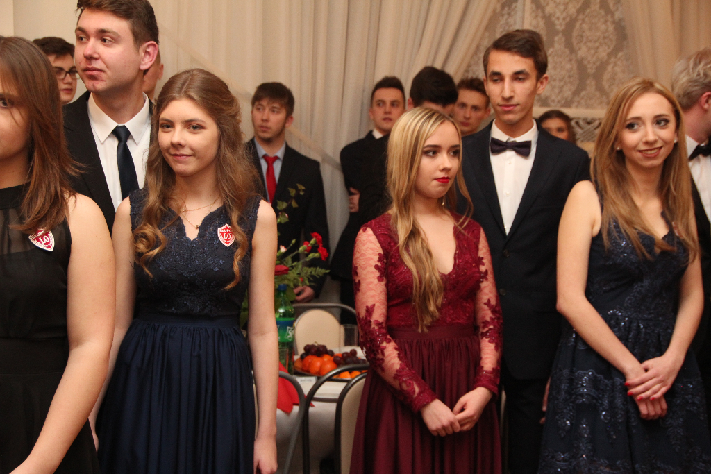 Studniówka Ogólniaka. Zobacz zdjęcia