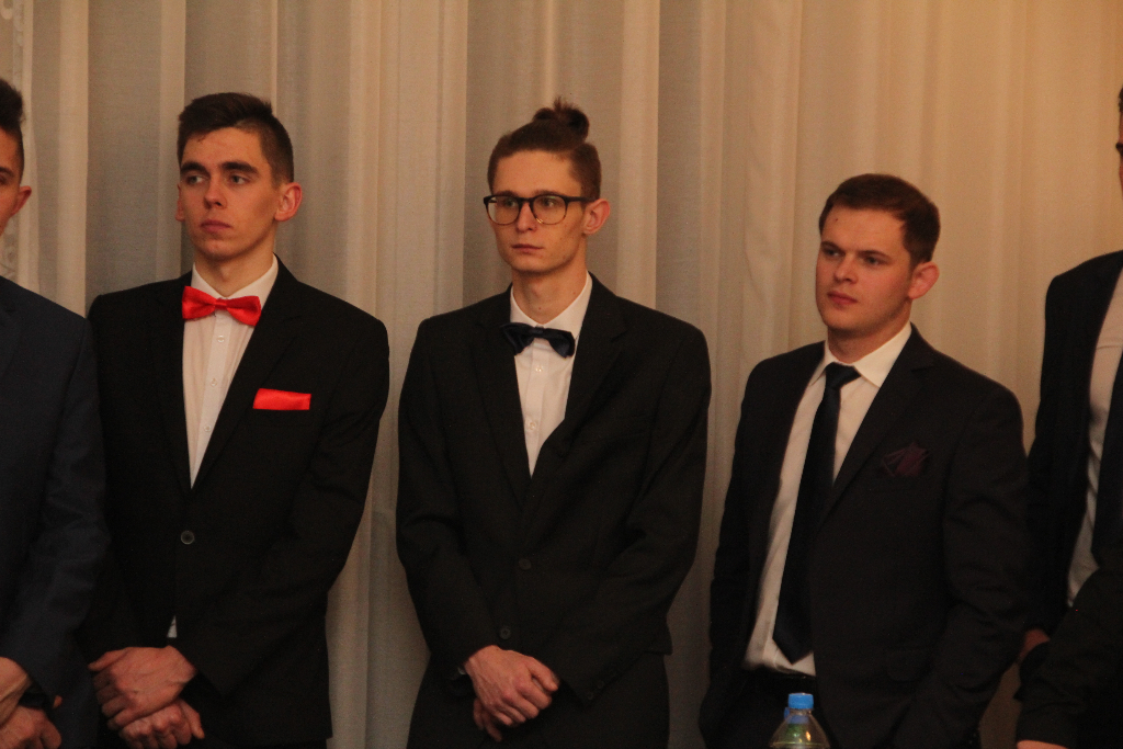 Studniówka Ogólniaka. Zobacz zdjęcia