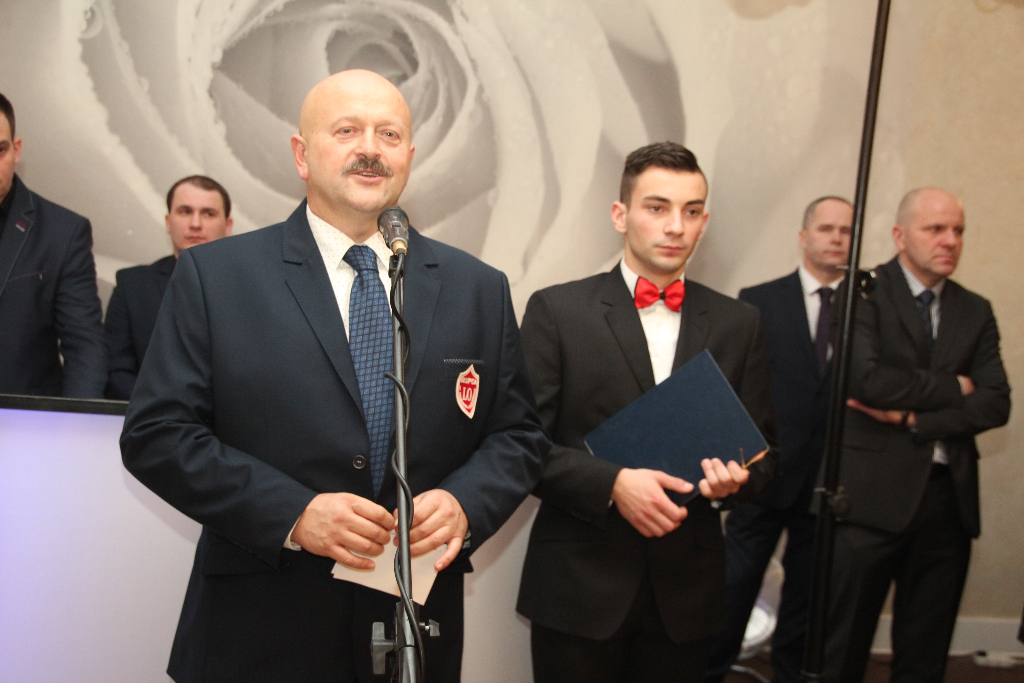 Studniówka Ogólniaka. Zobacz zdjęcia