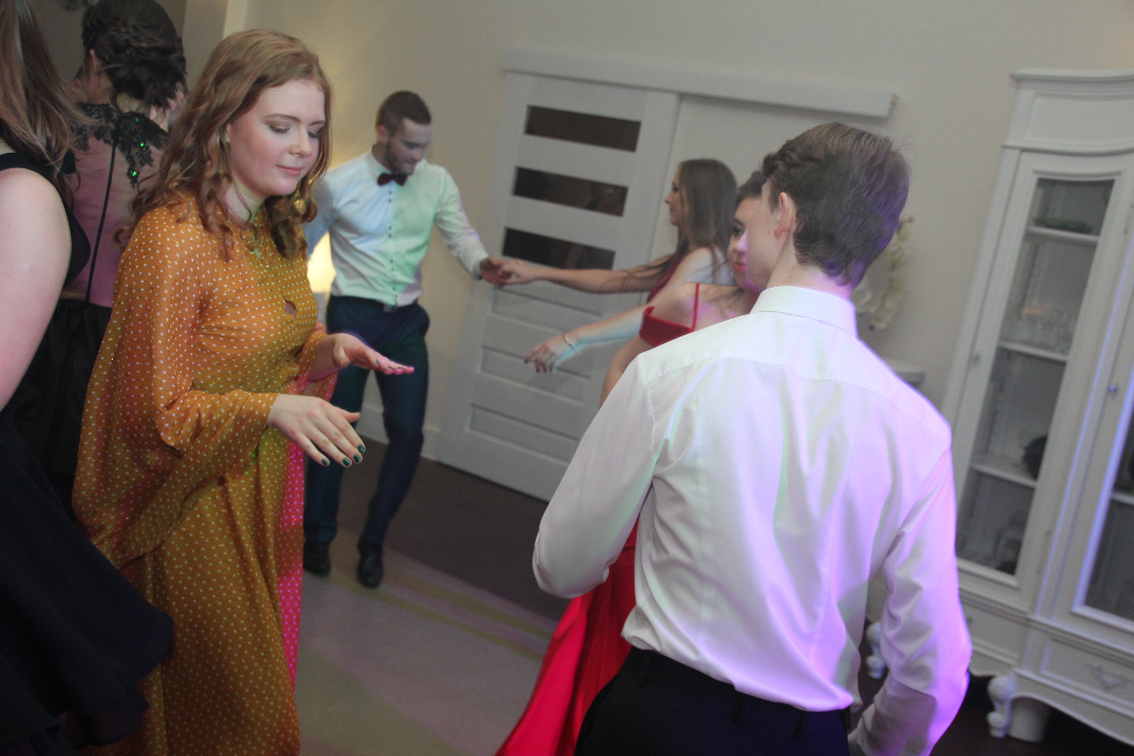 Tak maturzyści z LO szaleli na parkiecie FILM i ZDJĘCIA