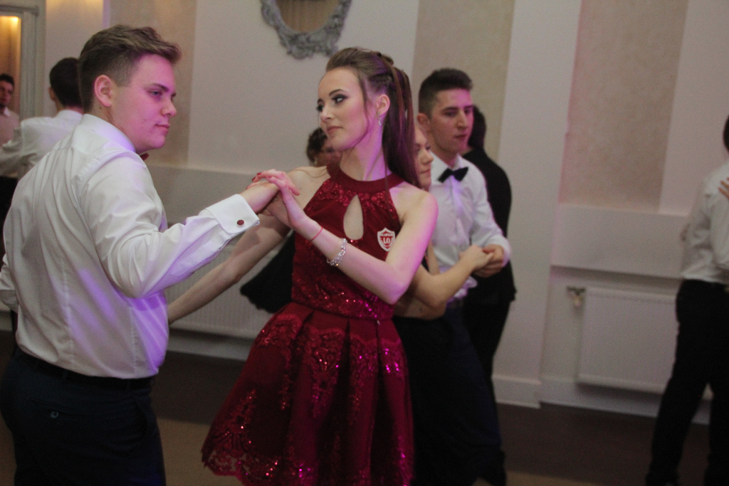 Tak maturzyści z LO szaleli na parkiecie FILM i ZDJĘCIA